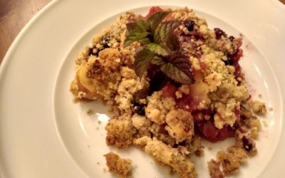 Apfel-Beeren-Crumble